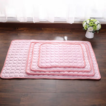 Cooling Dog Mat – Breathable Summer Pad Blanket for Dogs & Cats