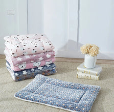 Flannel Pet Sleeping Mat – Soft Dog & Cat Bed Cushion Blanket for Small to Large Pets, Perfect for Sofa or Floor
